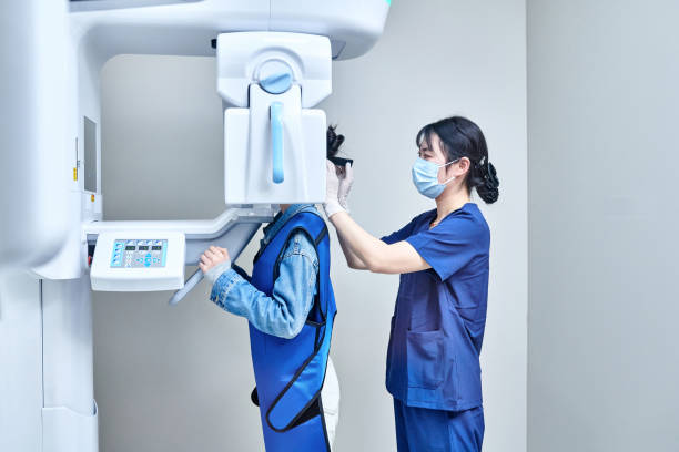 Best Weekend Emergency Dentist in Uhrichsville, OH